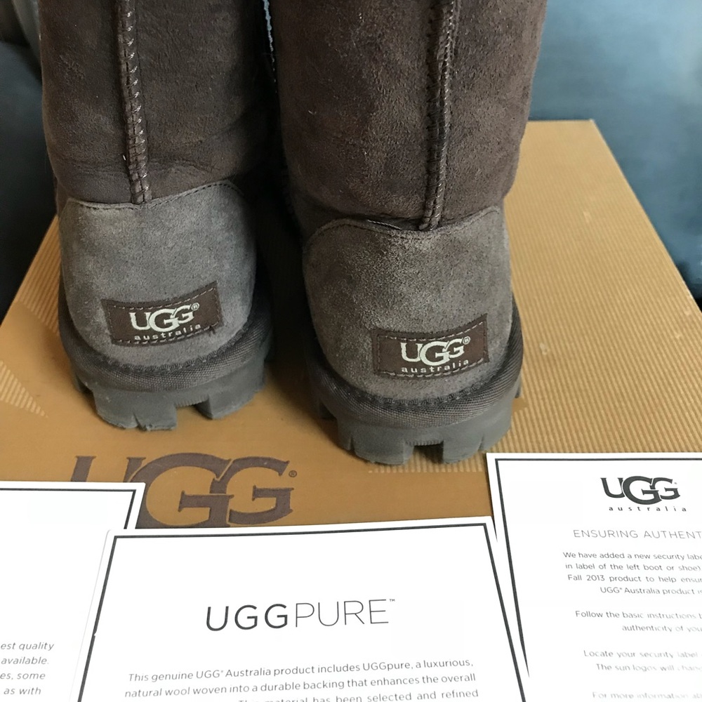 Brown uggs